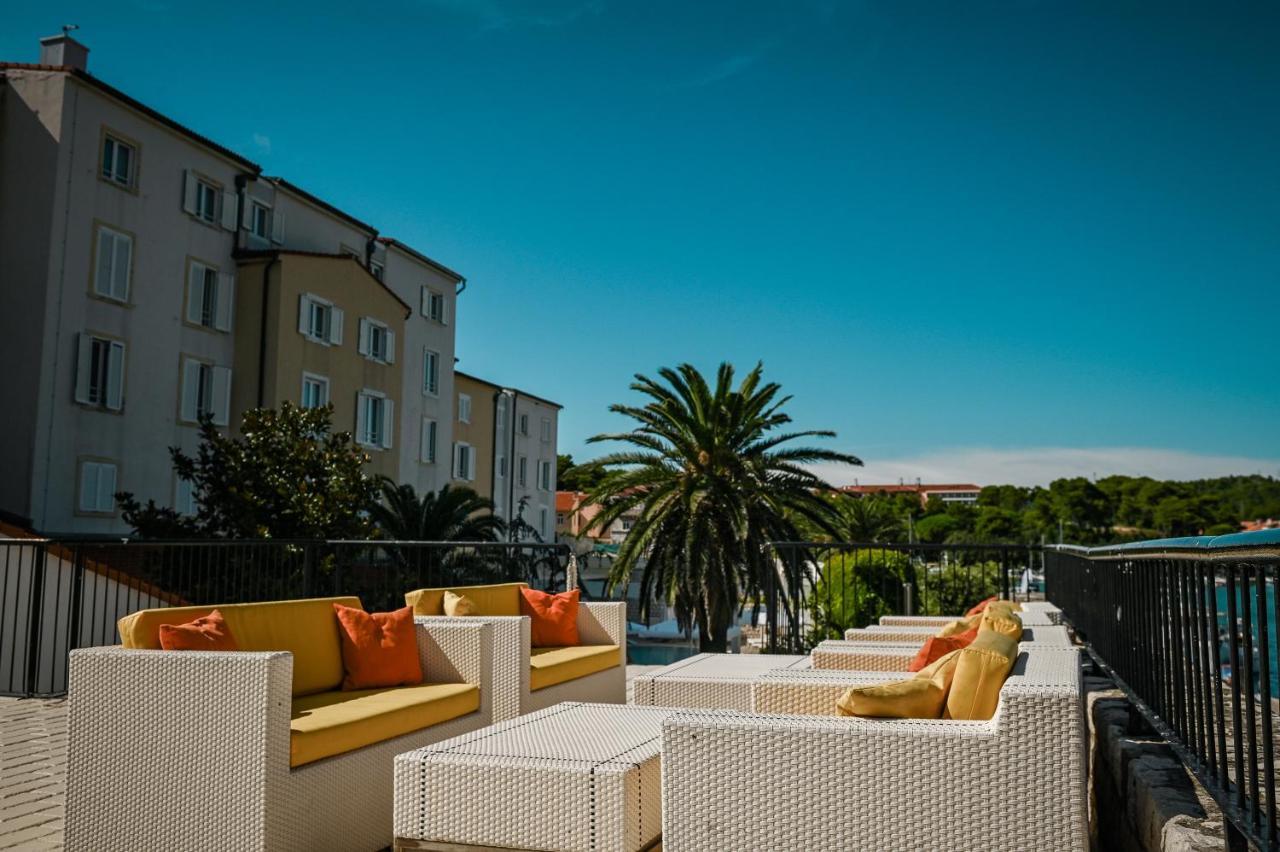 Hotel International Rab Town Extérieur photo