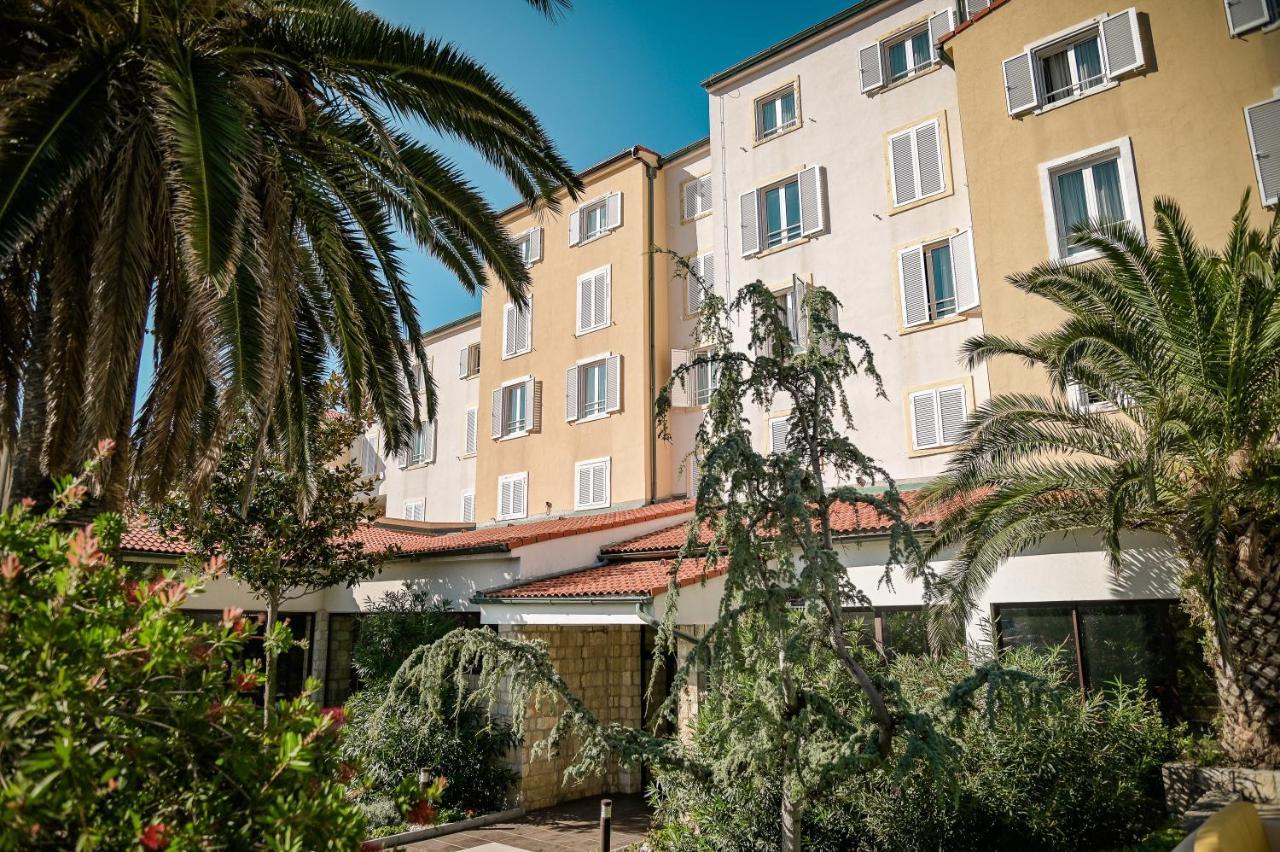 Hotel International Rab Town Extérieur photo
