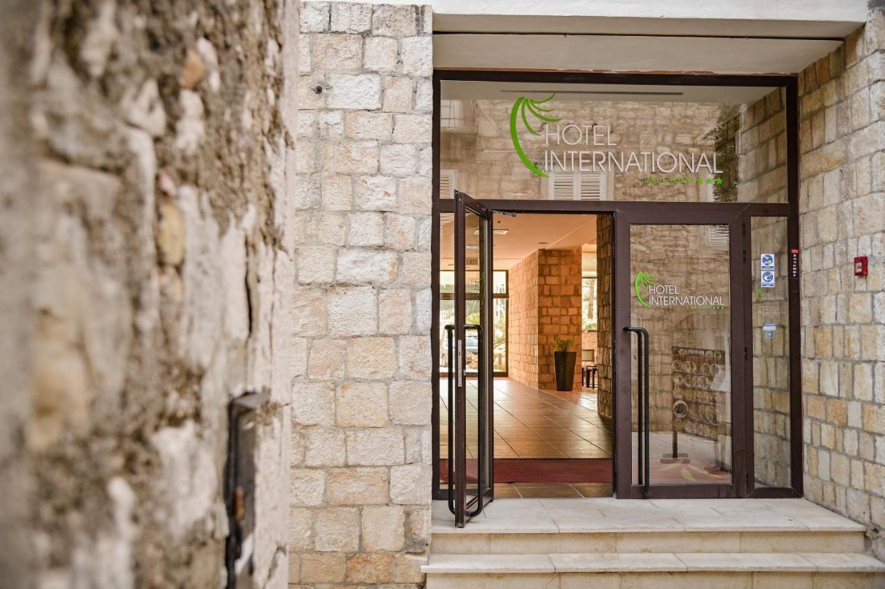Hotel International Rab Town Extérieur photo