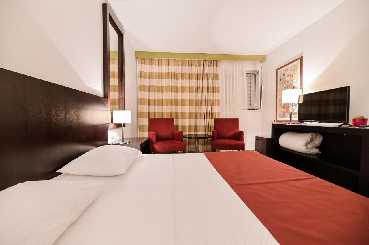 Hotel International Rab Town Extérieur photo